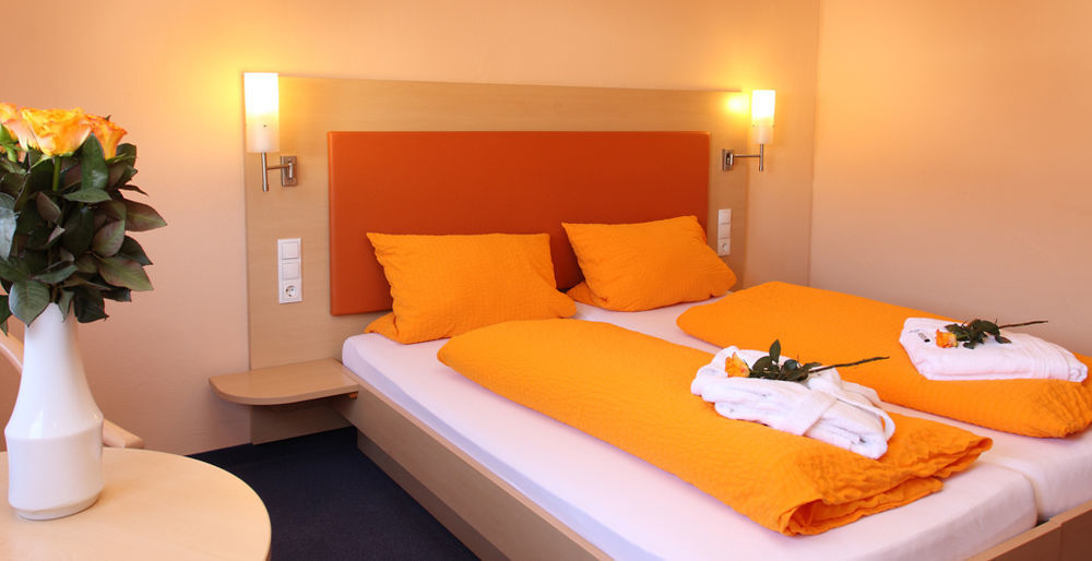 Hotel Linde Pfalz Silz  Exterior photo
