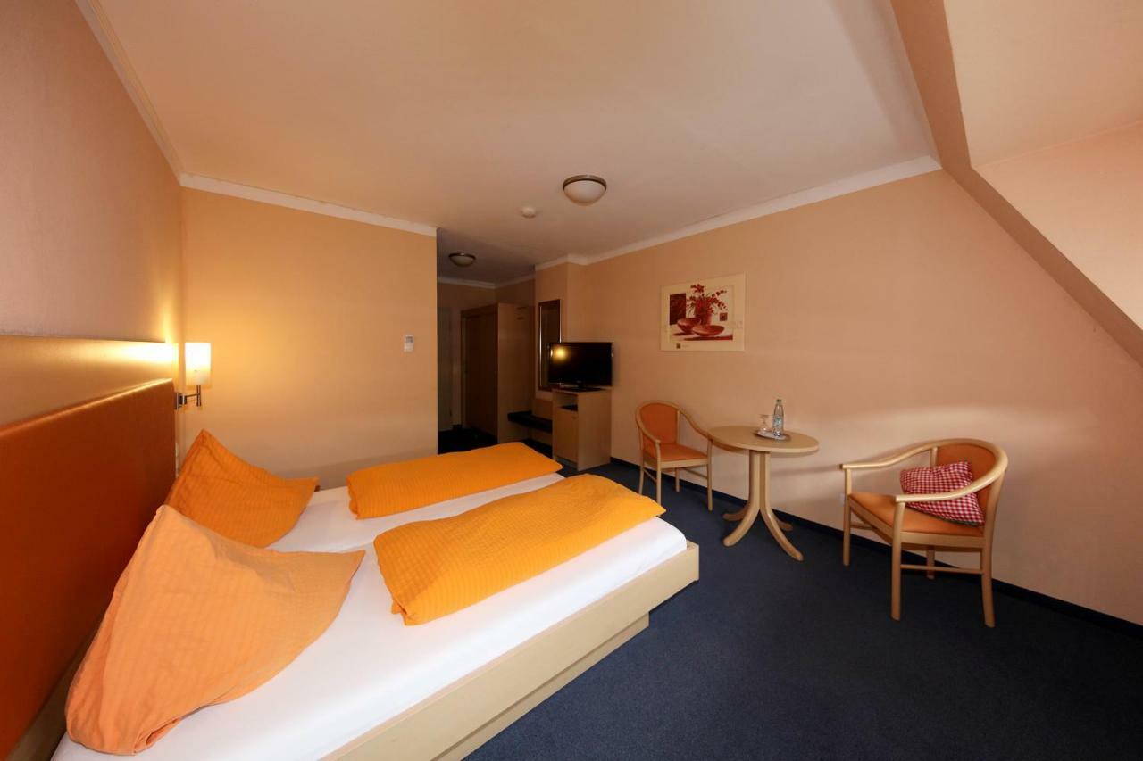 Hotel Linde Pfalz Silz  Exterior photo