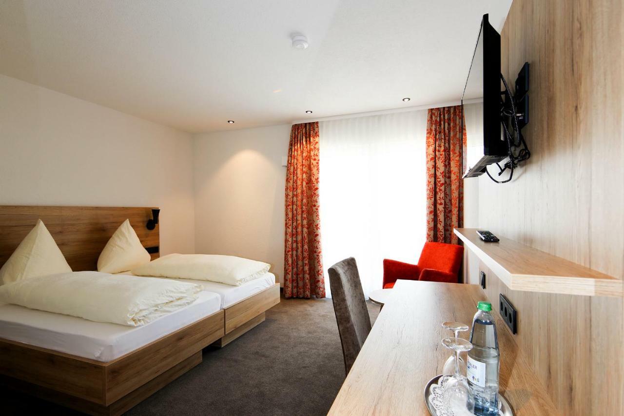 Hotel Linde Pfalz Silz  Exterior photo