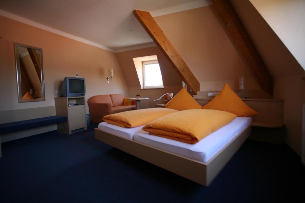 Hotel Linde Pfalz Silz  Exterior photo